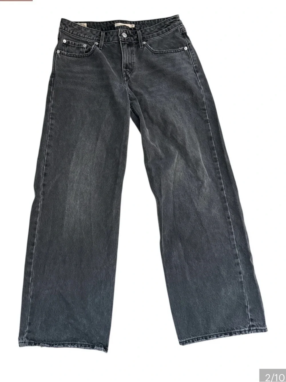 Levis reposhing this